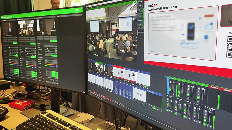 Hybride Unternehmensveranstaltung von Neo42 in Köln mit Live-Regie, Präsentationszuspielung und YouTube-Livestream